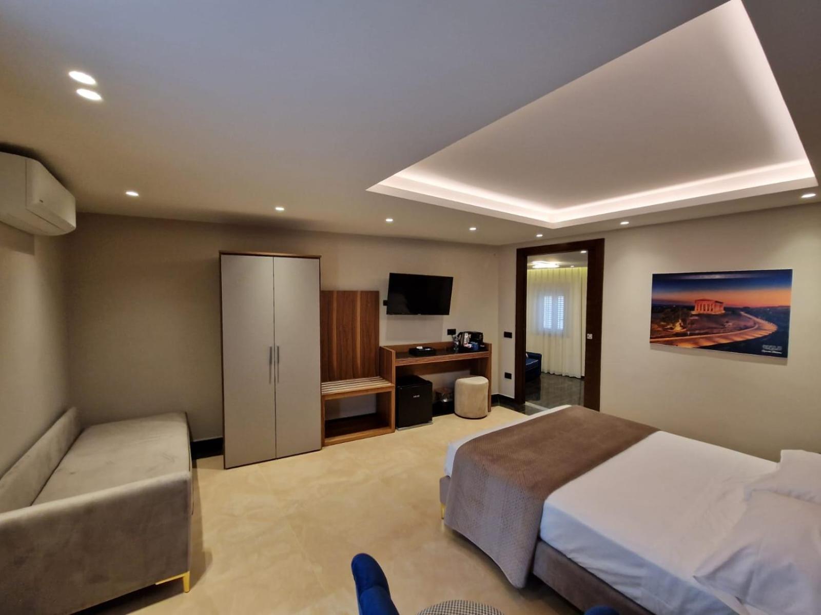 Beatus Suites And Rooms B&B Canicattì Esterno foto