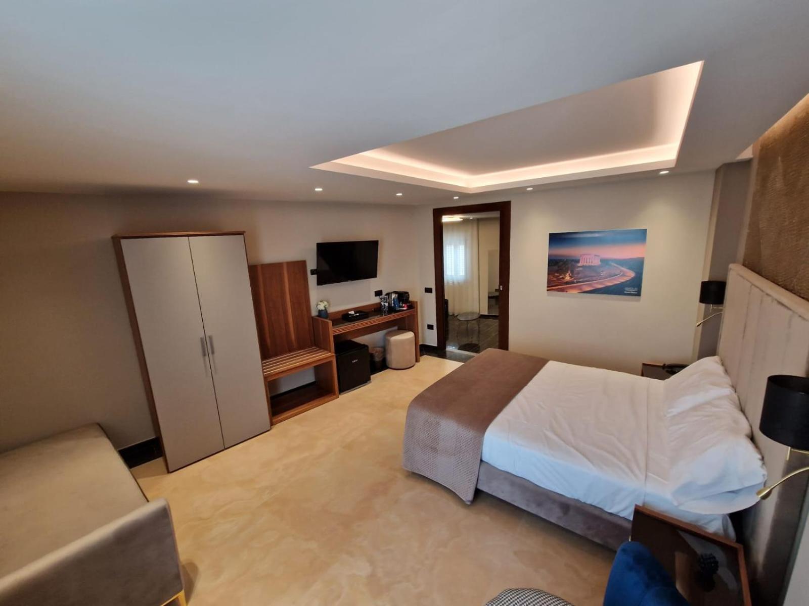 Beatus Suites And Rooms B&B Canicattì Esterno foto