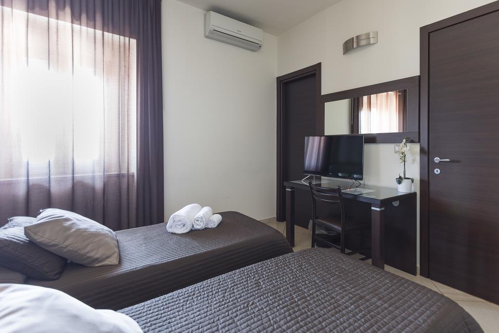 Beatus Suites And Rooms B&B Canicattì Esterno foto