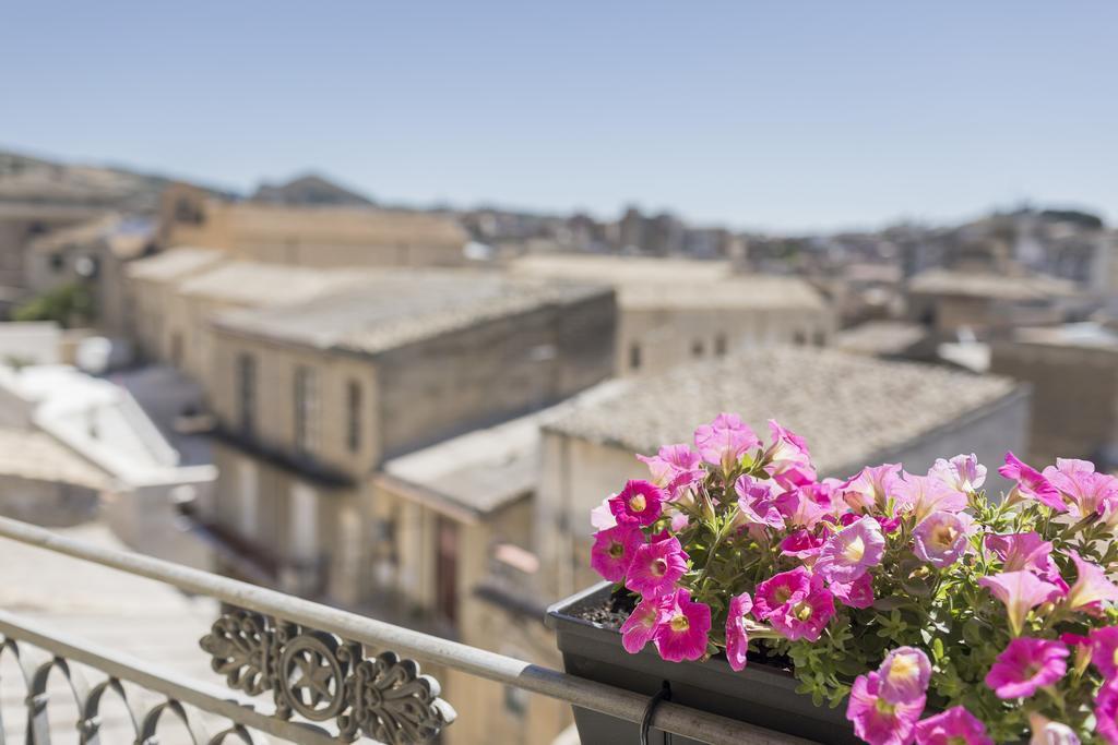 Beatus Suites And Rooms B&B Canicattì Esterno foto