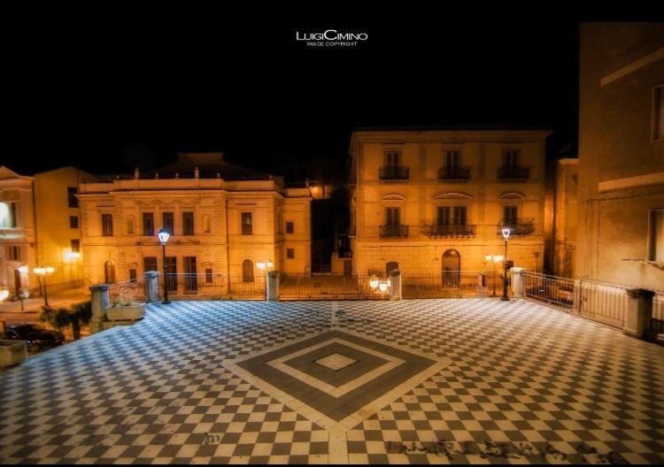 Beatus Suites And Rooms B&B Canicattì Esterno foto